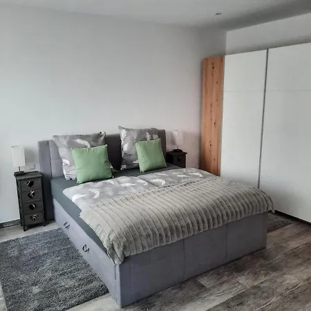 - Zur Alten Waescherei - Zentrumsnah - Garage Inklusiv Apartment *