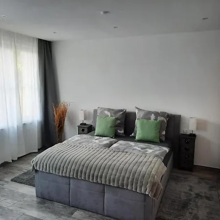 - Zur Alten Waescherei - Zentrumsnah - Garage Inklusiv Апартаменты